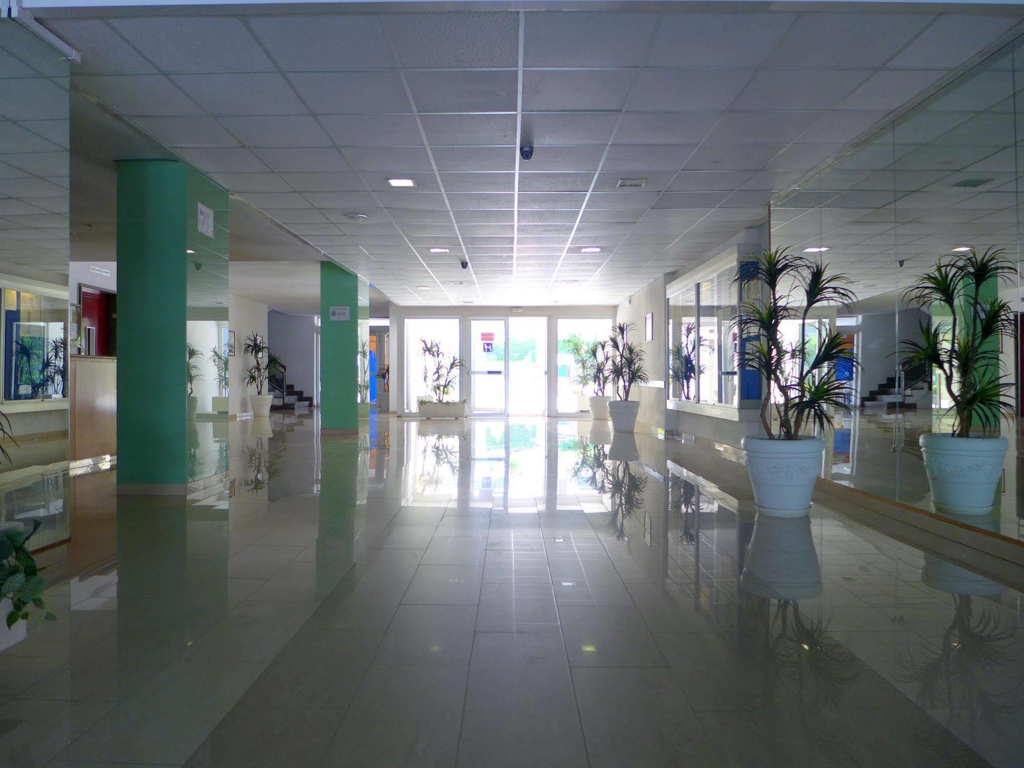 Apartamentos Alboran-Arysal Salou Dış mekan fotoğraf