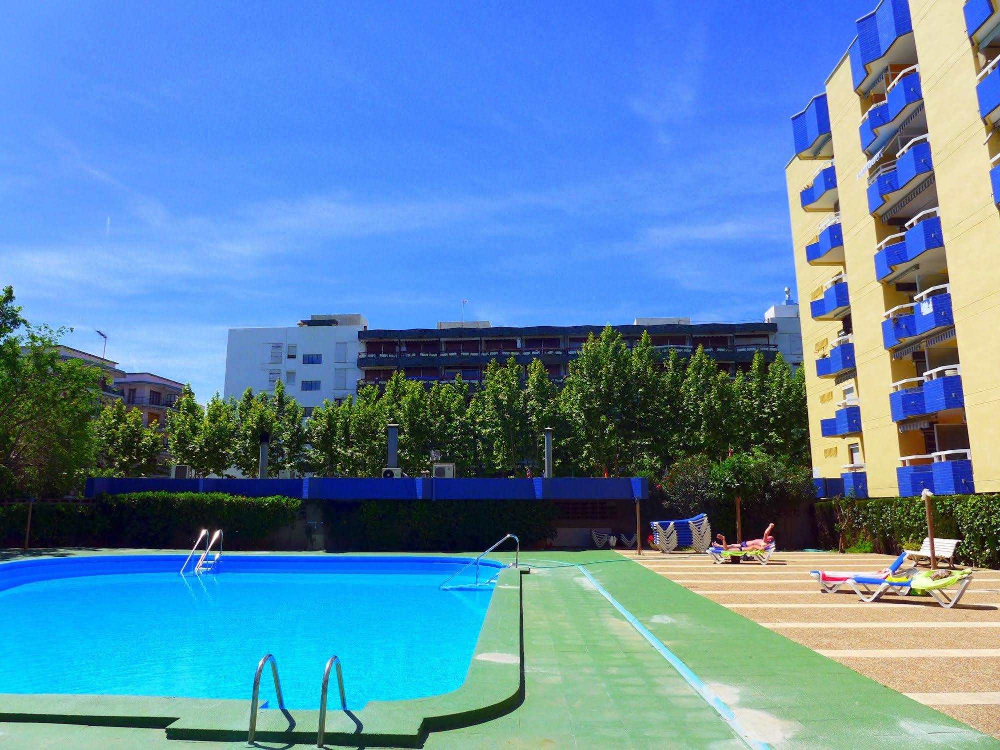 Apartamentos Alboran-Arysal Salou Dış mekan fotoğraf